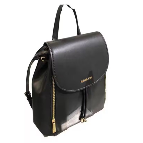 Michael Kors Backpack Bag Phoebe Medium Flap Drawstring Backpack Black 
NWT - Picture 5 of 16